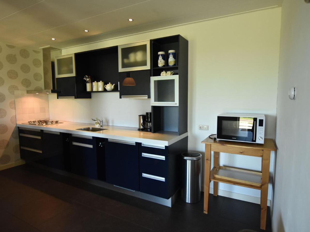 Rural Holiday Home With A Lovely Sunny Terrace Workum Exterior foto